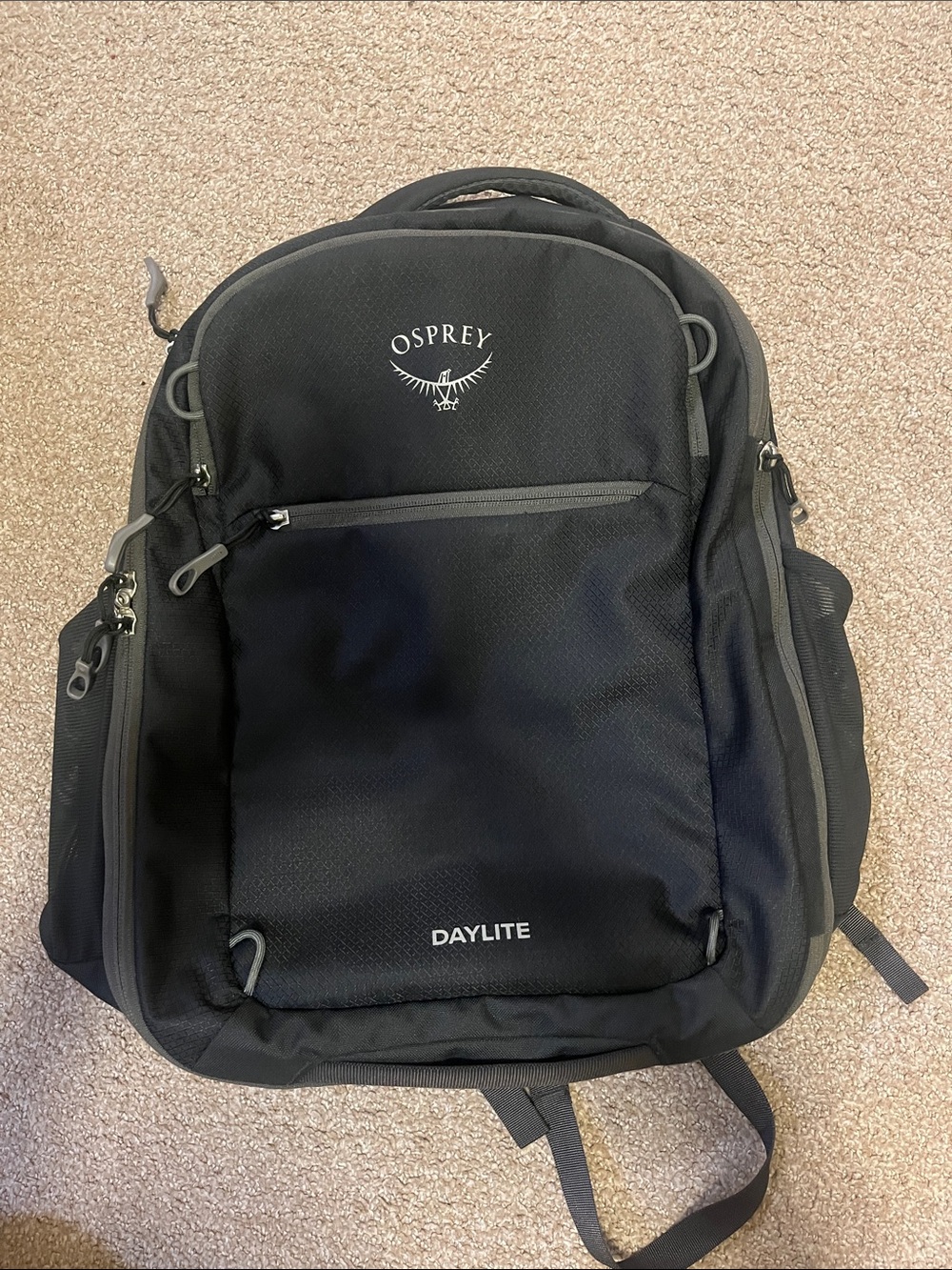 OSPREY Daylite Expandable 26+6L Black Backpack Unisex